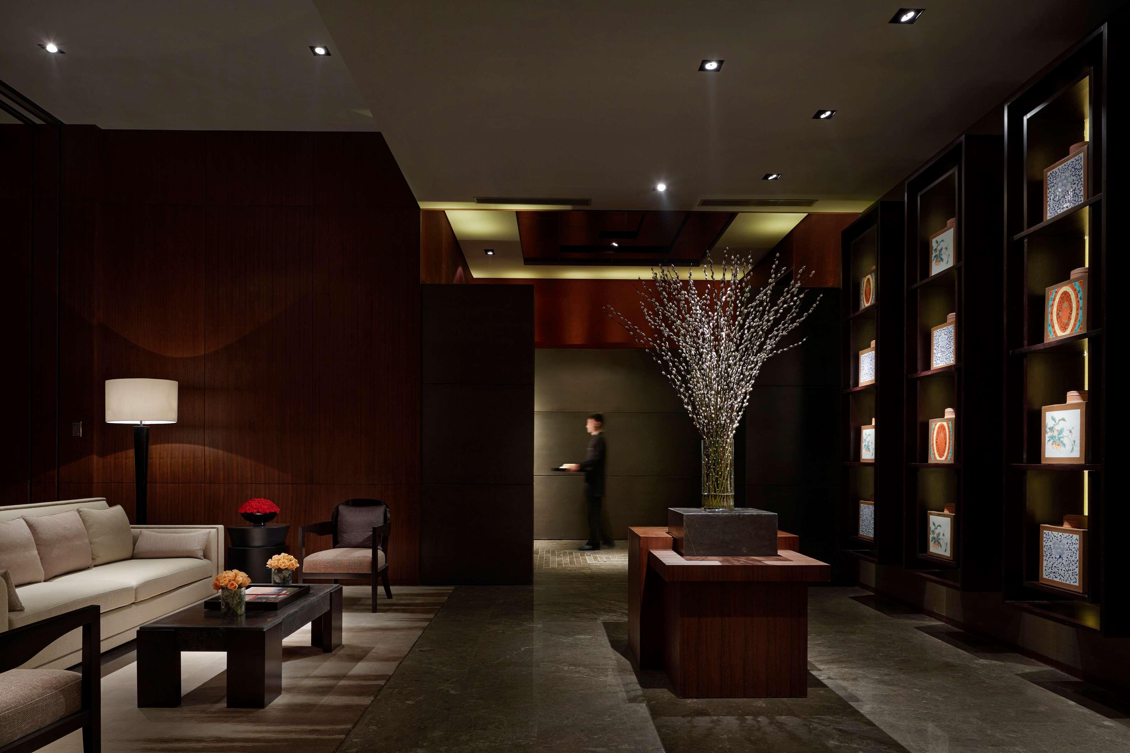 Отель Hyatt Regency Циндао Экстерьер фото