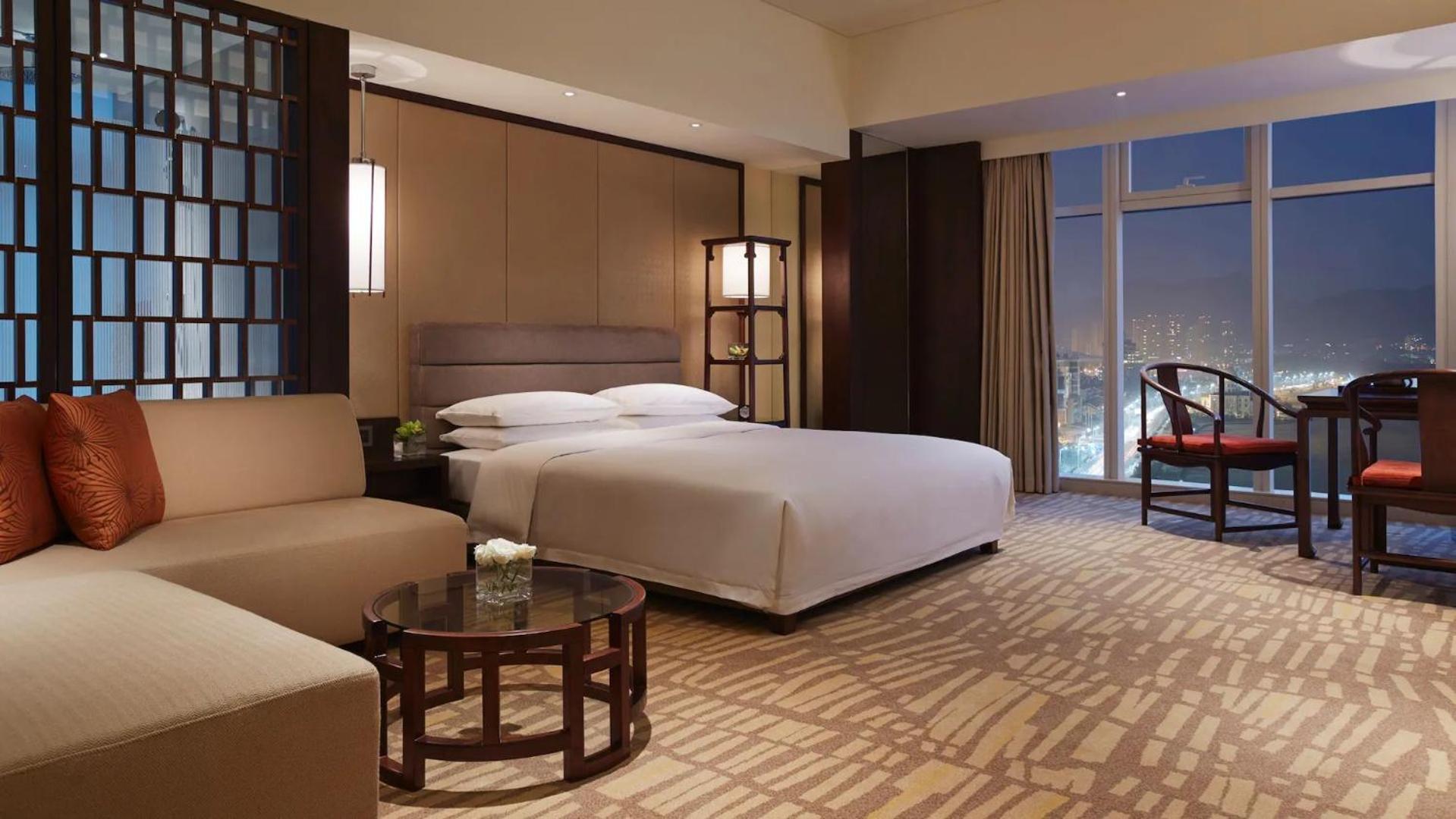 Отель Hyatt Regency Циндао Экстерьер фото